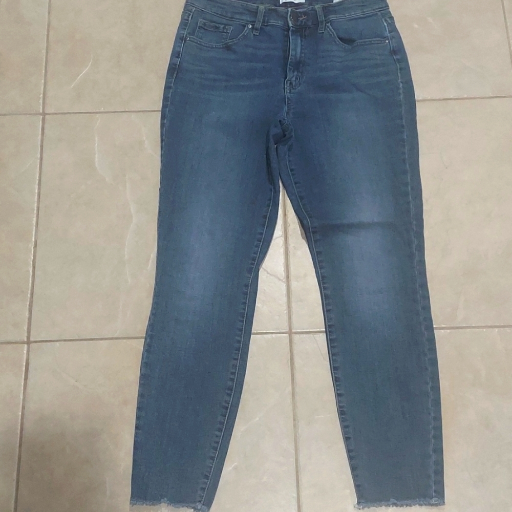 💥CLOSET CLEAR-OUT💥 3 Pairs of Skinny Jeans - Picture 7 of 16